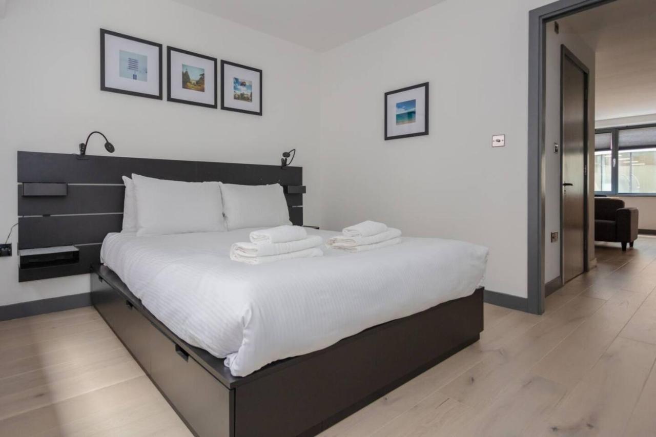 Stylish 1 Bedroom Apartment In Holborn In A Great Location Londen Buitenkant foto