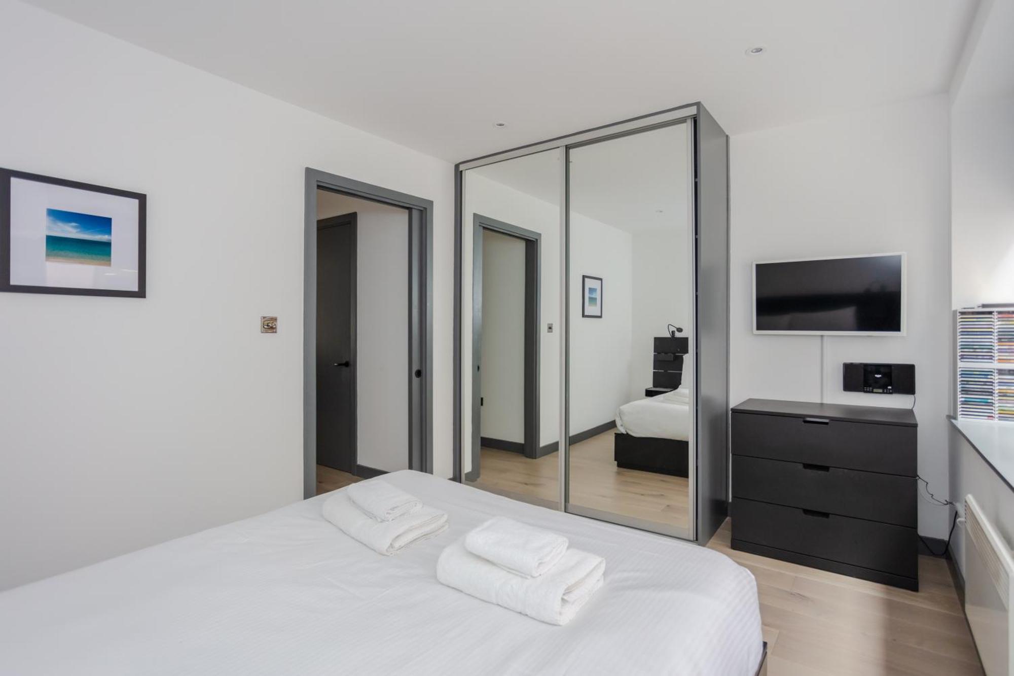 Stylish 1 Bedroom Apartment In Holborn In A Great Location Londen Buitenkant foto