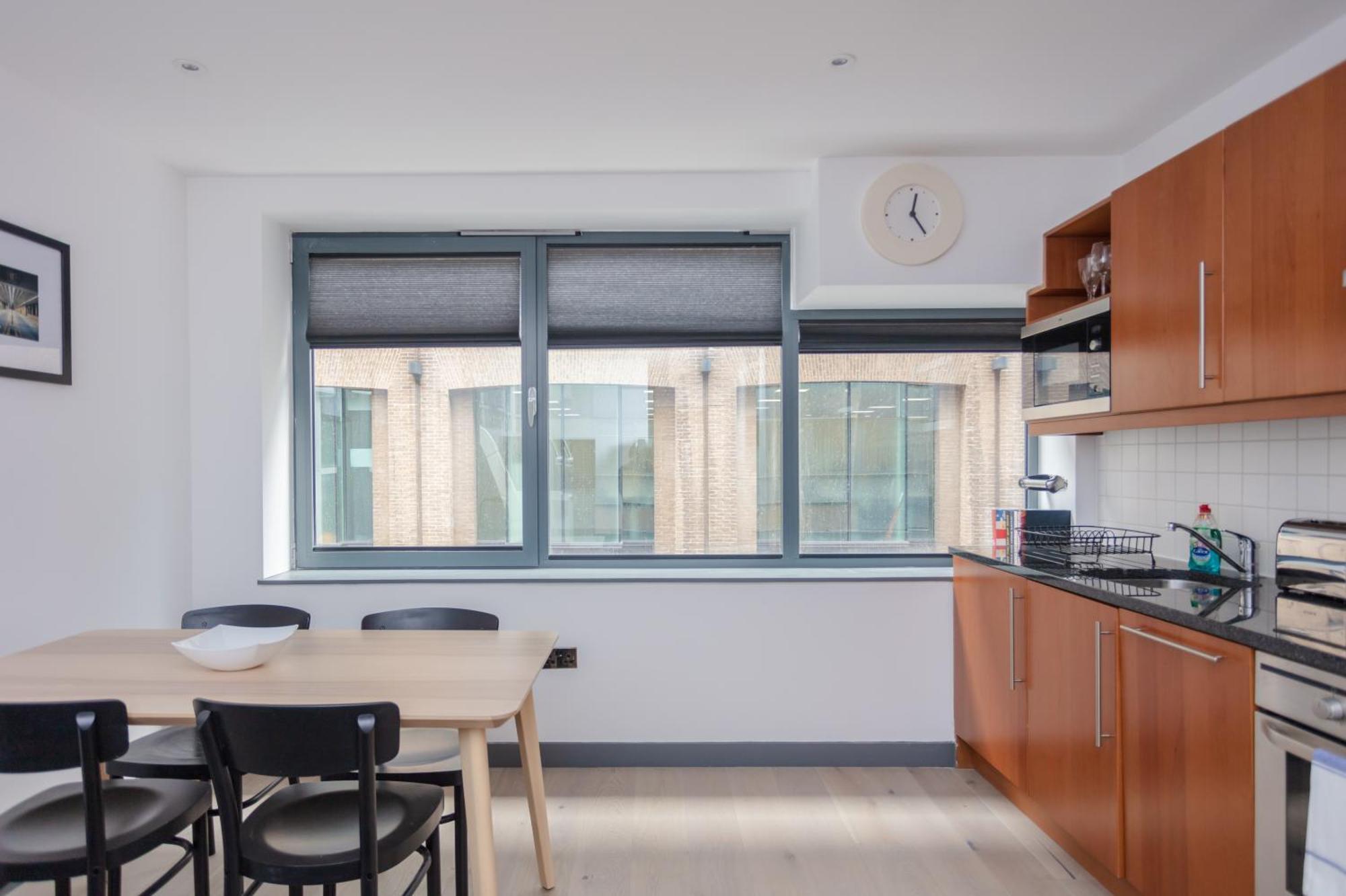 Stylish 1 Bedroom Apartment In Holborn In A Great Location Londen Buitenkant foto