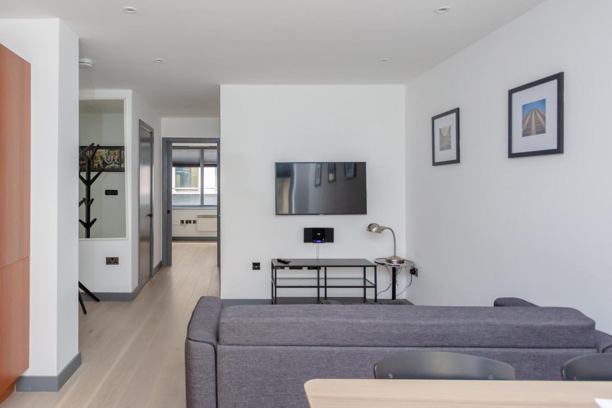 Stylish 1 Bedroom Apartment In Holborn In A Great Location Londen Buitenkant foto